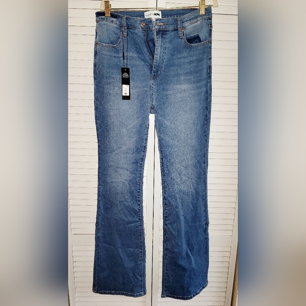 FashionNova Brooklyn Stretch Slit Hem Bootcut Jean